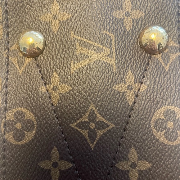 Louis Vuitton Monogram Montaigne BB - Picture 8 of 15